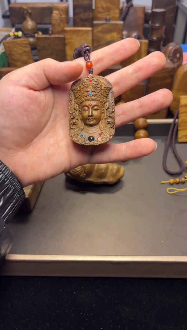 【闪购商品】楠木（金丝楠）其他观音车挂126