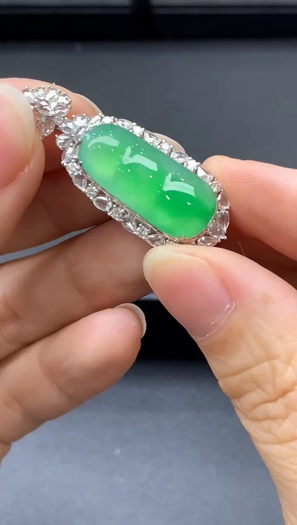 颈饰18K金镶嵌翡翠764-中国好珍宝