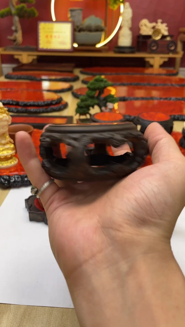 东非黑黄檀（紫光檀）（微瑕）镂空灵芝底座