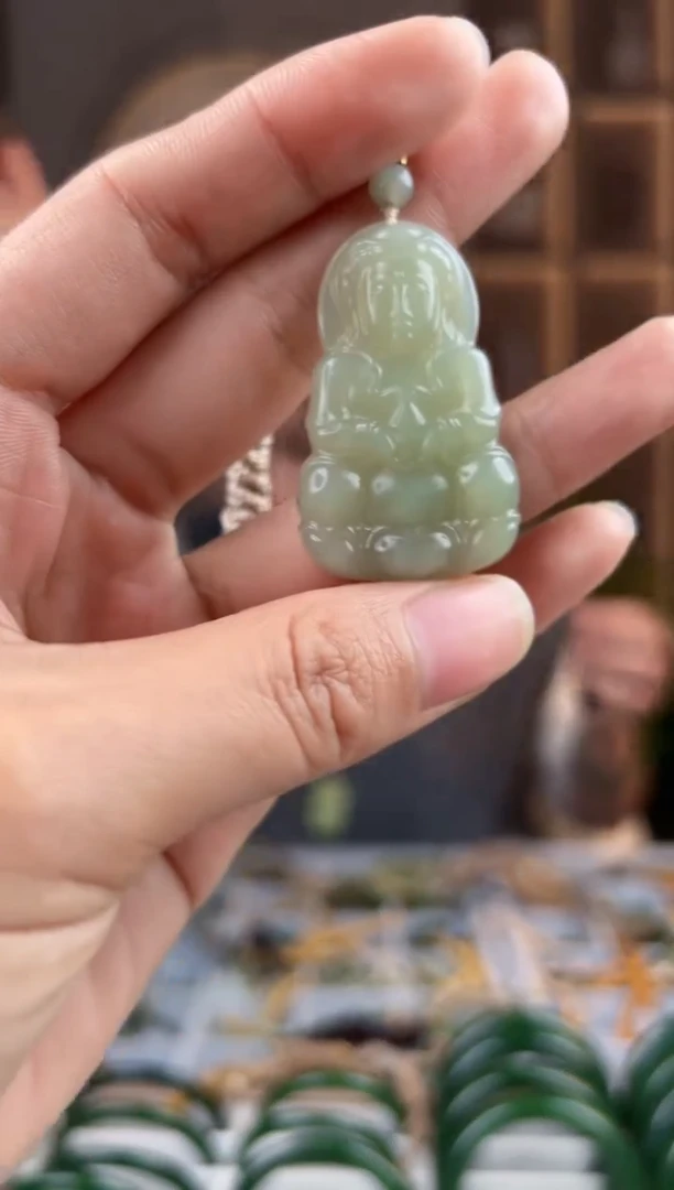 颈饰未镶嵌和田玉拍一发一，拍一发一