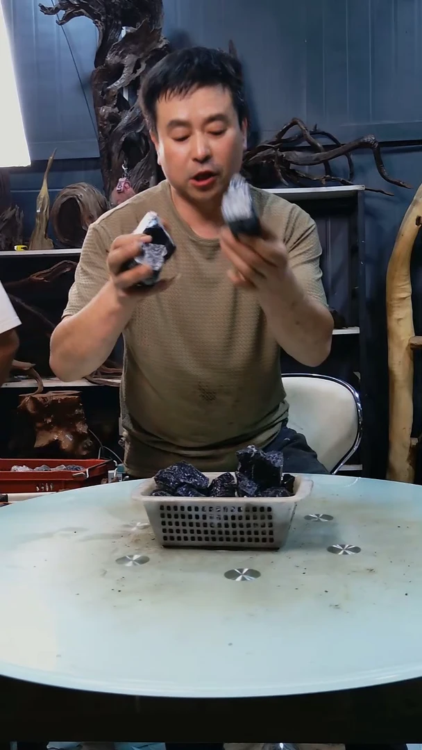 随机发货一筐青龙石中碎4斤9.9