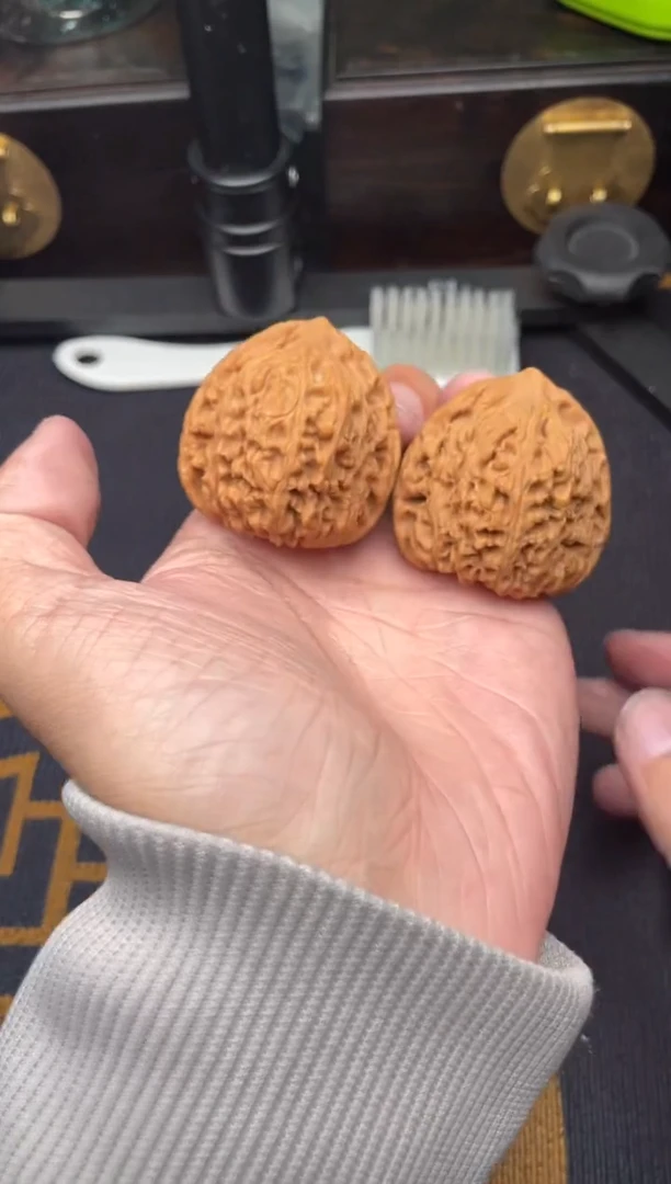 吊坠文玩核桃南疆石40