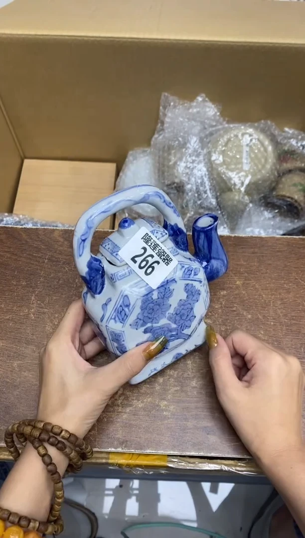 瓷片蒙**?隆莲瓷器欢迎大家