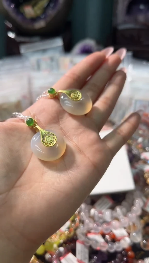 【闪购商品】·未镶嵌水晶8多样性发其一/