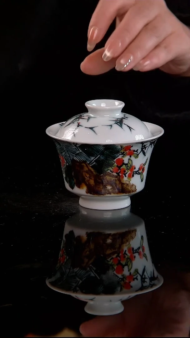 李华手绘釉中五彩竹石芭蕉盖碗