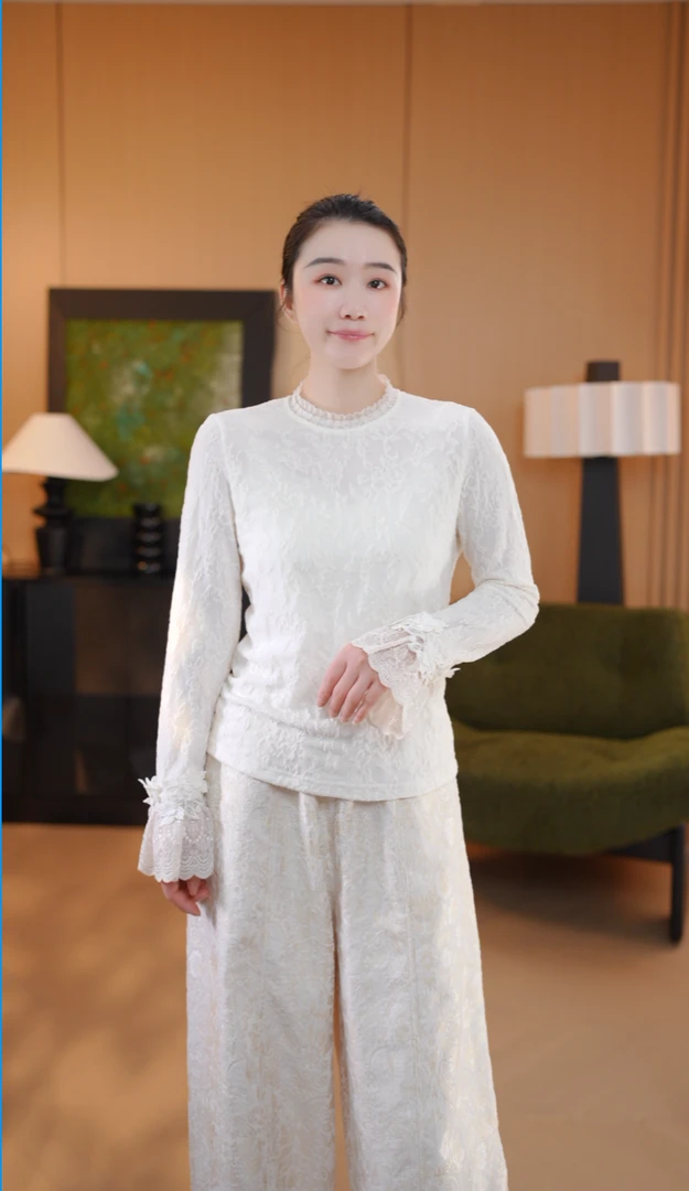【虹辰·梦幻家人】高端时尚荷叶边立领提花毛织弹力显瘦上衣HC2892