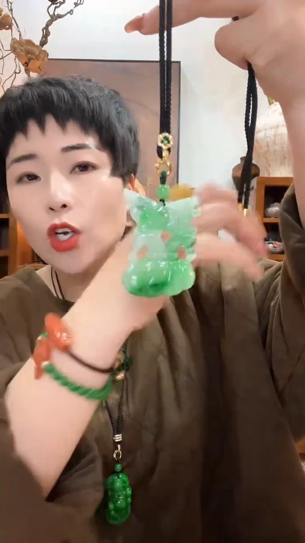 吊坠(赠链)未镶嵌翡翠121