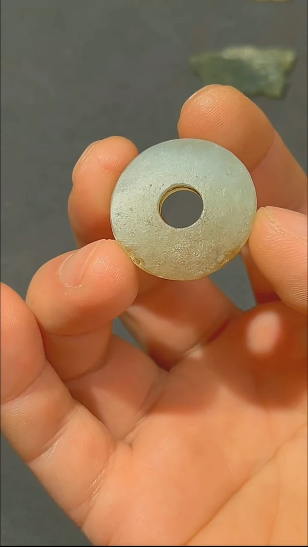 未镶嵌和田玉（糖玉）挂件55555555