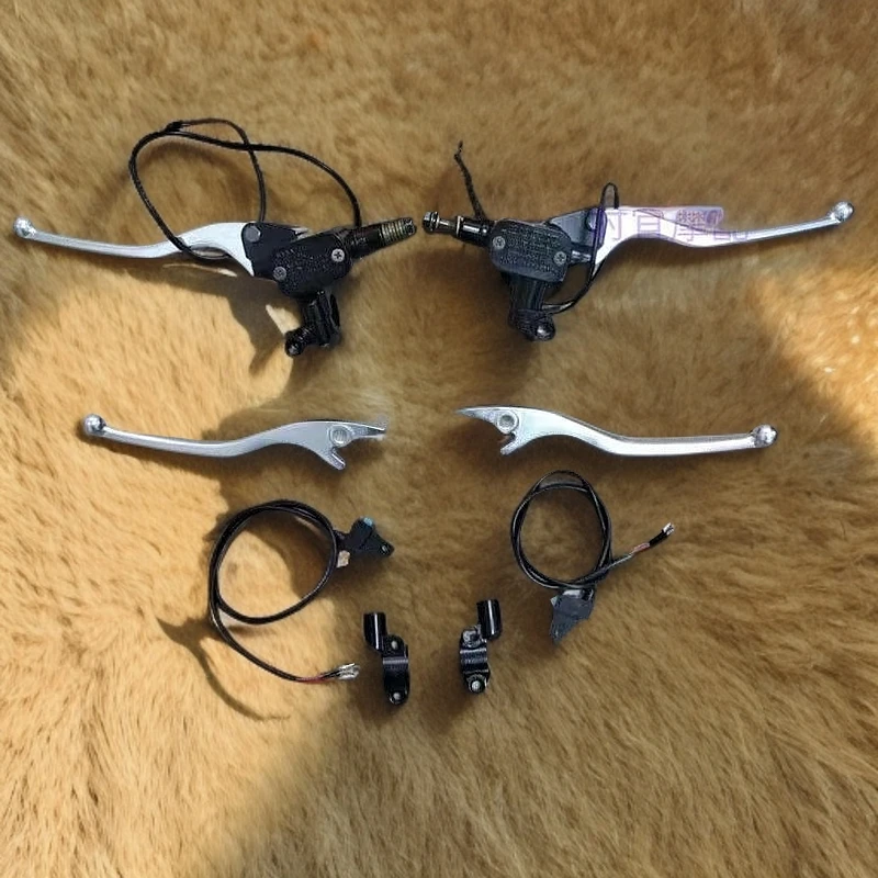 LIYA/立雅浙江台州猛士踏板车NMAX碟刹系列黑武士三代猛士