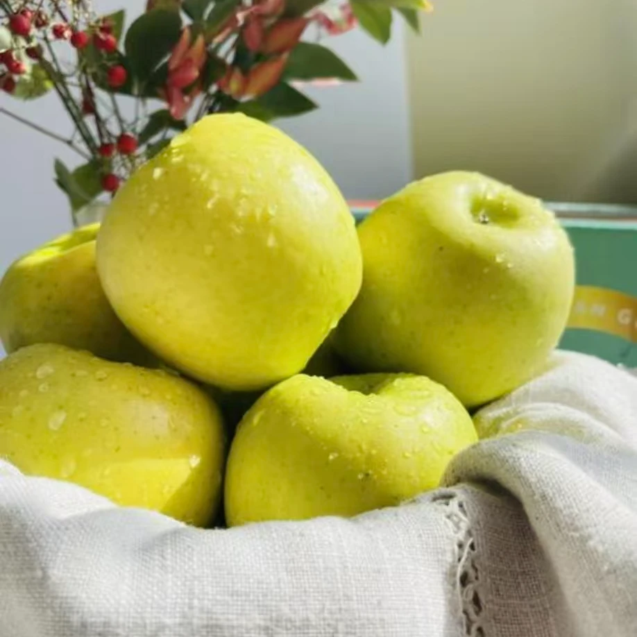 1箱【云南瑞雪苹果】脆甜多汁，风味浓郁，独特香味，净果2.5斤云南省云南省