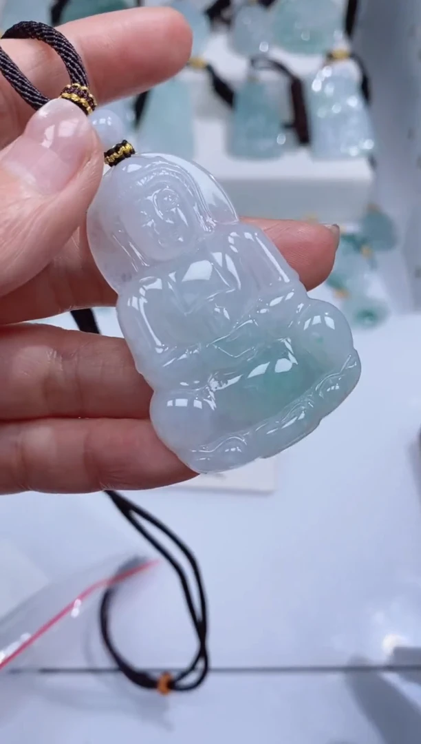 颈饰未镶嵌翡翠吊坠