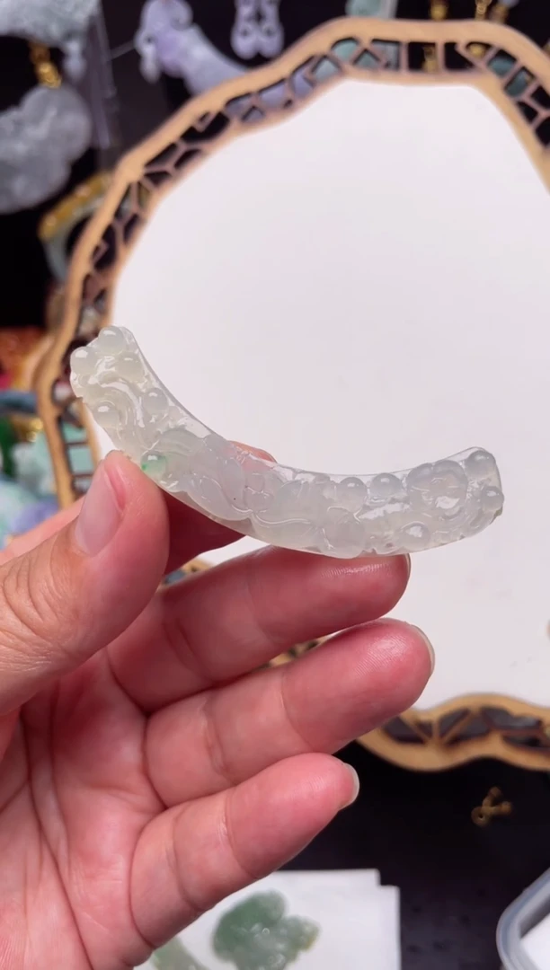 未镶嵌定制翡翠吊坠