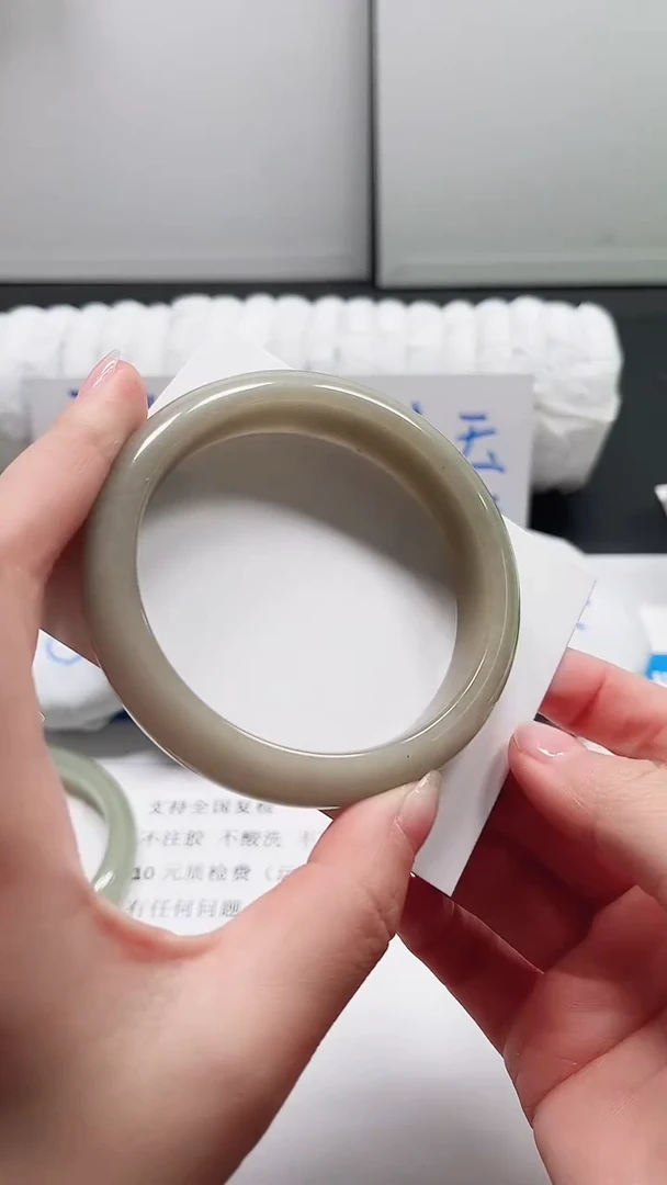 未镶嵌手镯石英质玉3-60.2