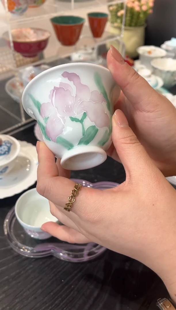 【闪购商品】甜白-有田烧鸢尾花-若雨高足盖碗