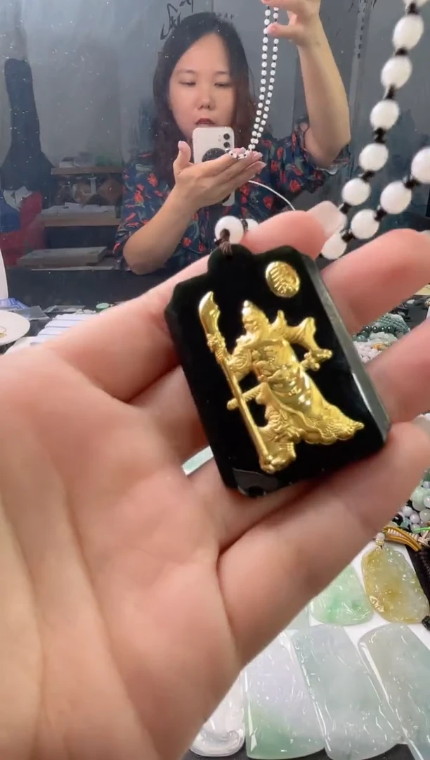 吊坠(不含链)未镶嵌和田玉（青玉）1