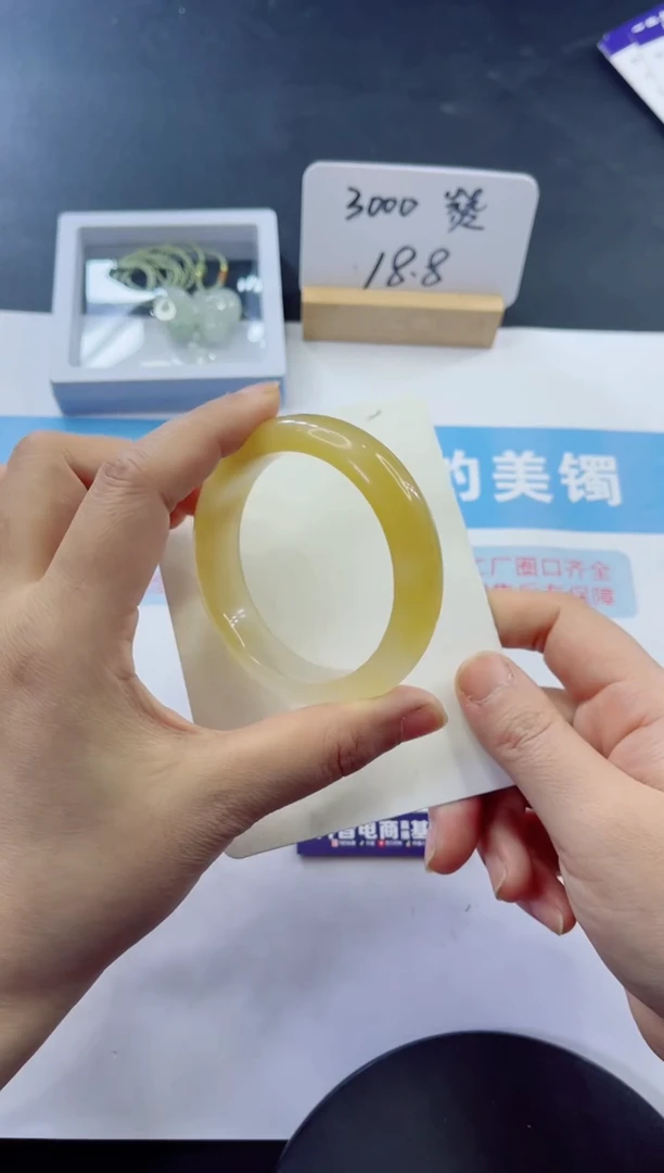 未镶嵌手镯石英质玉多样性发货A39