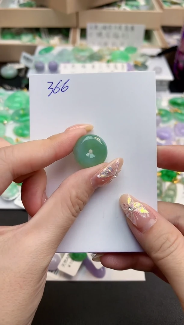 颈饰未镶嵌翡翠天然缅甸A货翡翠