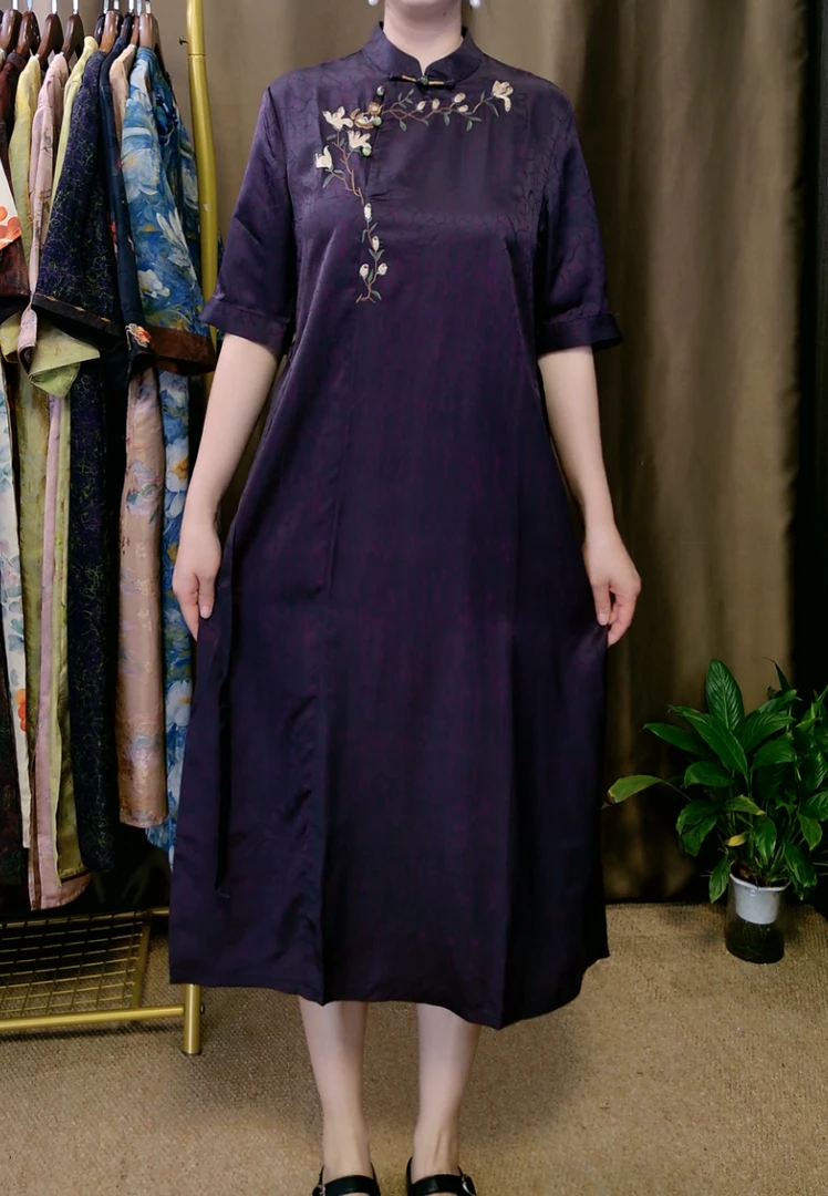 【紫云】龟裂纹夏季刺绣常规印花大码连衣裙国风连衣裙2025新款爆款