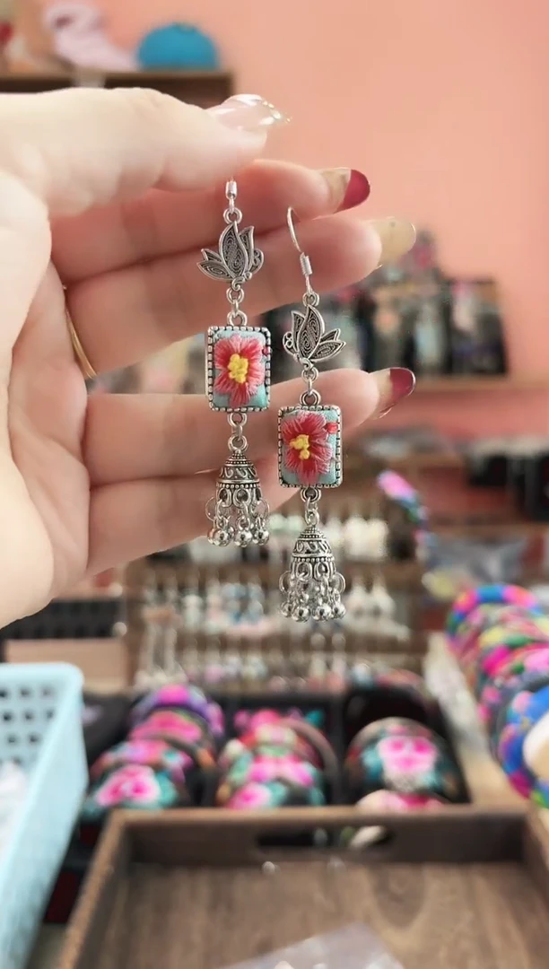织绣艺枝独绣手工饰品3