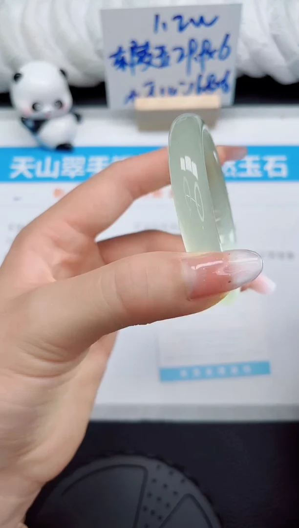 石英质玉手镯未镶嵌63-51.5