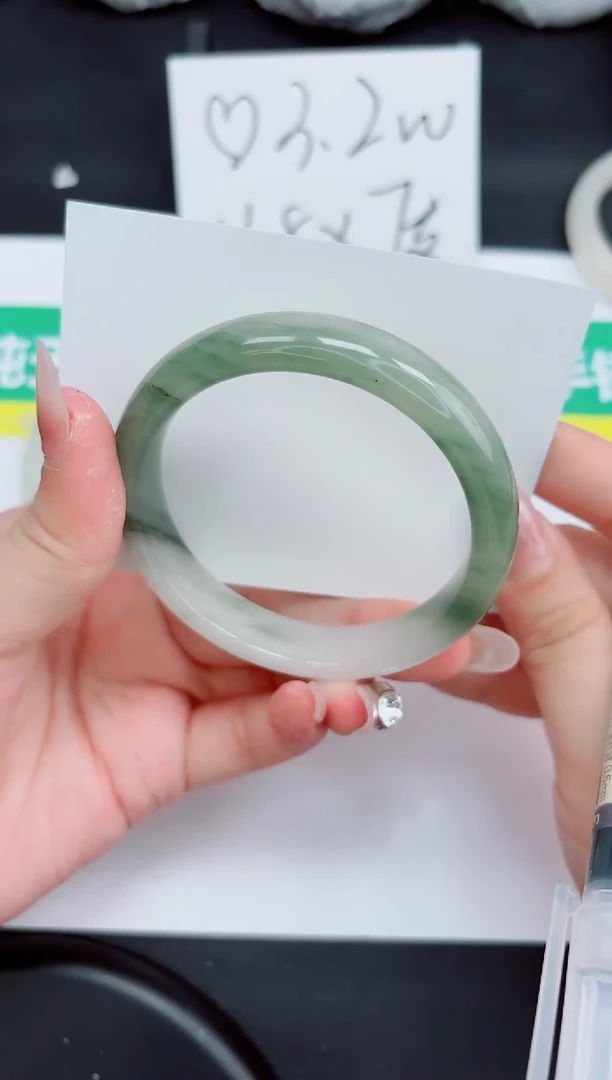 石英质玉手镯未镶嵌131-58.3