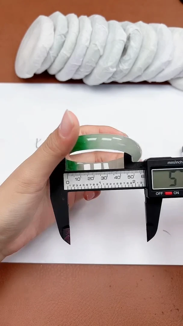 一物一拍，对准价格M049