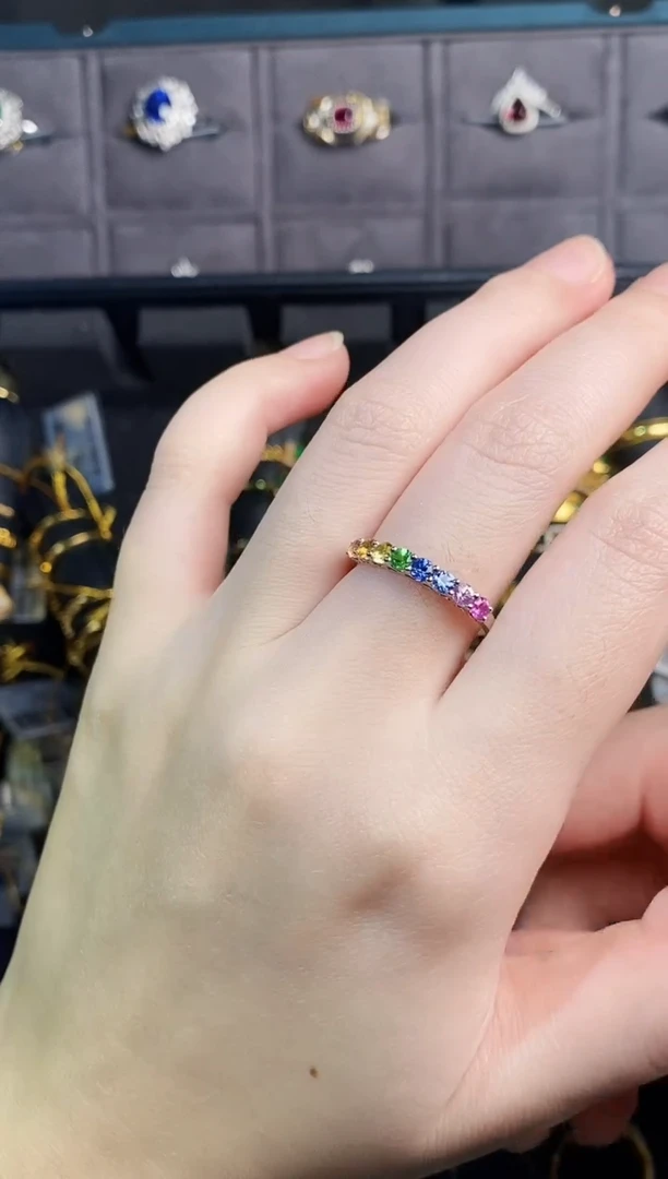 戒指蓝宝石18K金镶嵌排戒