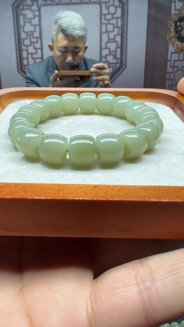 【闪购商品】和田玉手串未镶嵌且末蓝青白直切ka13多样性拍一发一