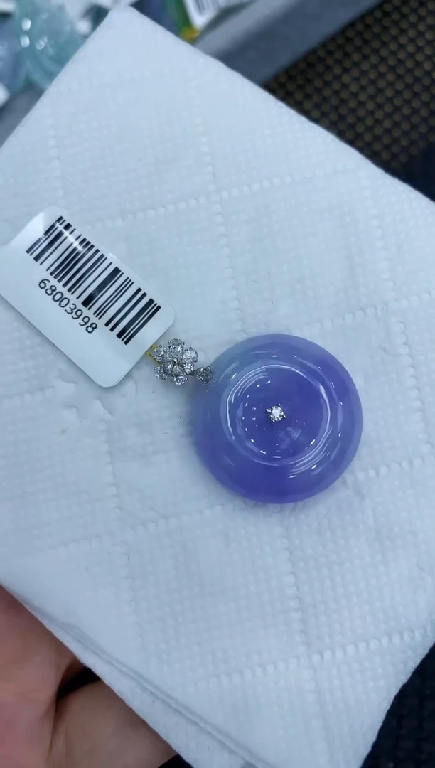 翡翠18K金镶嵌颈饰111111111111