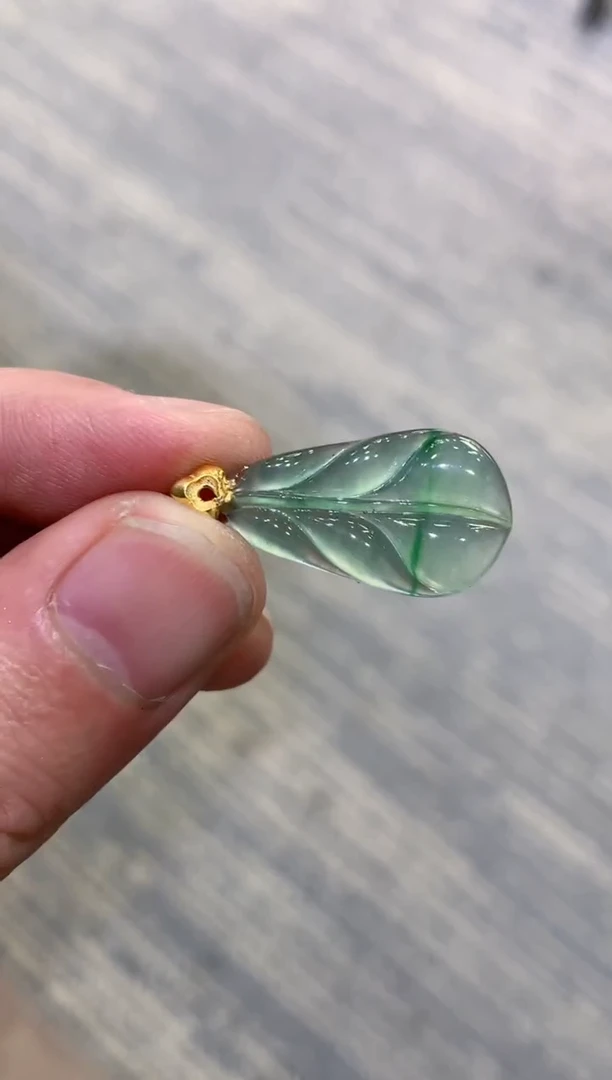 颈饰未镶嵌翡翠天然A货翡翠