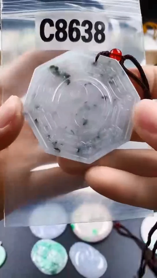 颈饰未镶嵌翡翠天然翡翠吊坠挂件
