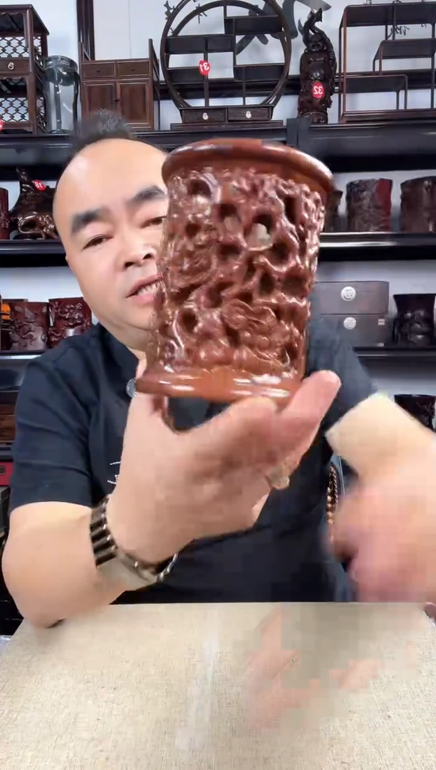 木黄笔筒老李红木工艺品