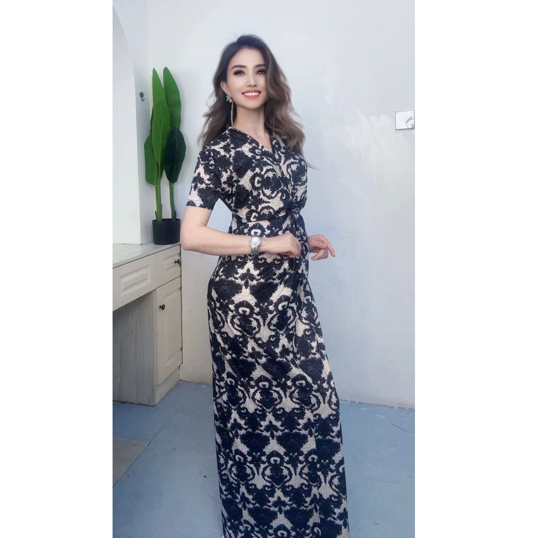 9823福利款时尚V领长款显瘦女装连衣裙