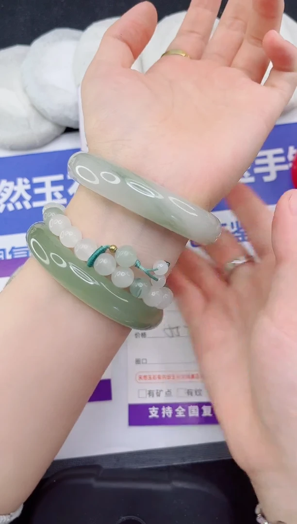 未镶嵌手镯石英质玉73-56