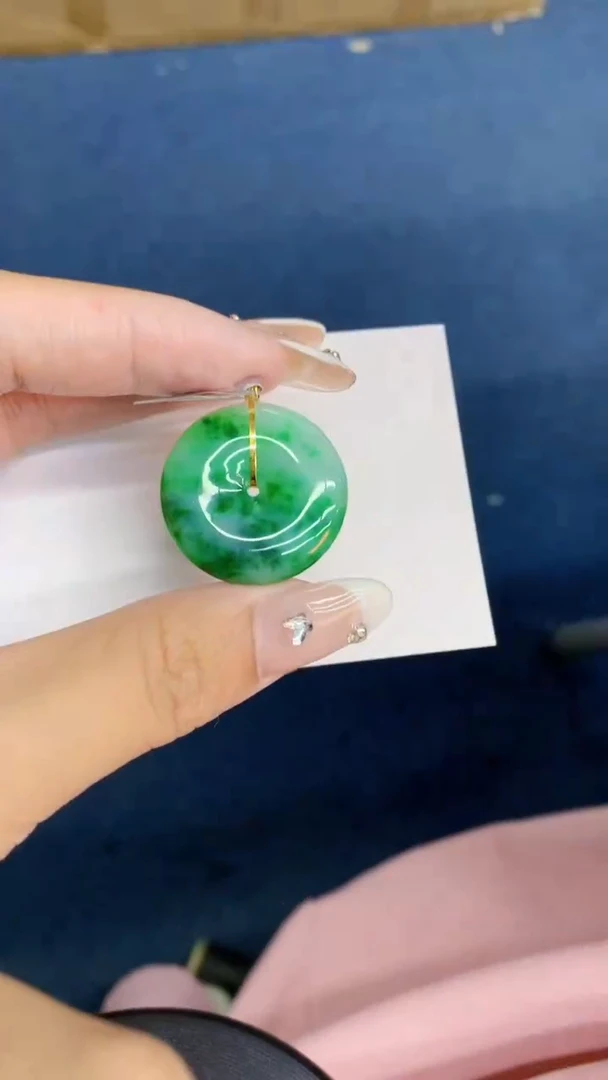 翡翠18K金镶嵌吊坠(不含链)1