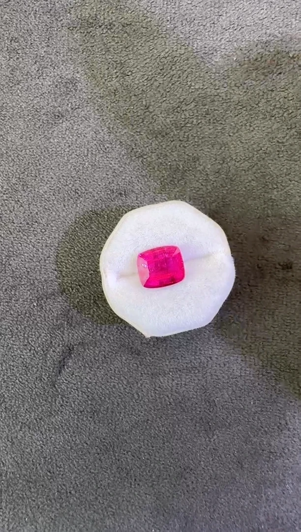 未镶嵌珠宝半成品碧玺2.77ct