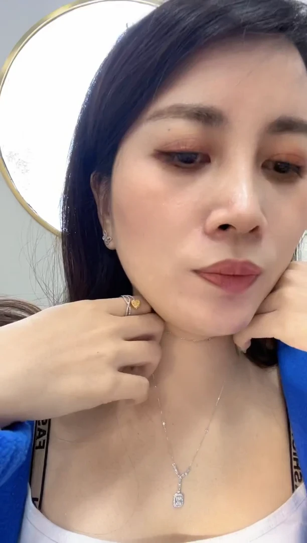 18K金镶嵌项链钻石   YT