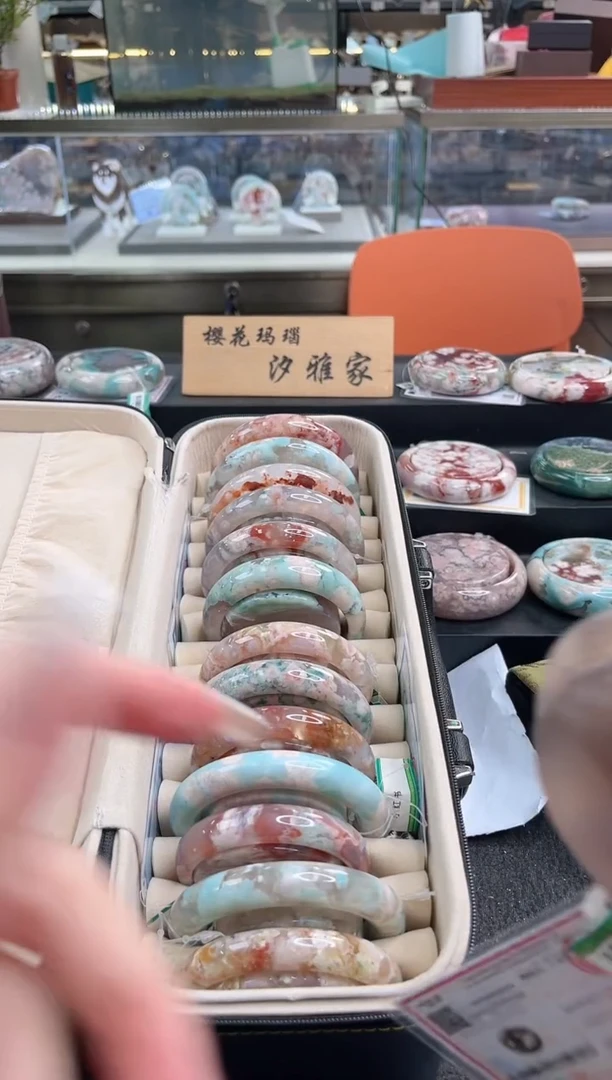 未镶嵌手镯石英质玉尘*丷圈口（赠品镯心）