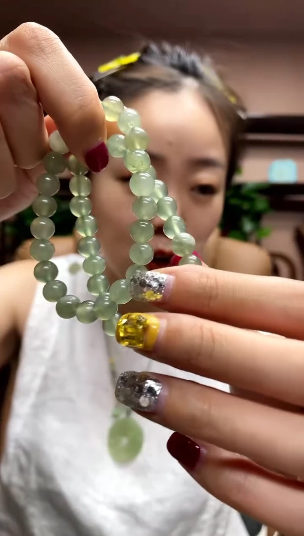 岫玉未镶嵌手串多样性发货发其中之一