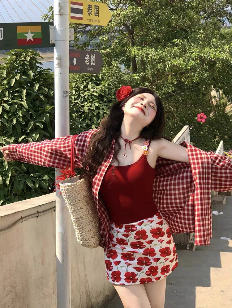 薄款复古红色显白玫瑰色夏季宽松慵懒风衬衣出片氛围感