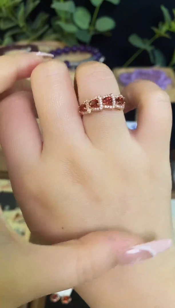 【闪购商品】石榴石戒指银S925镶嵌戒指