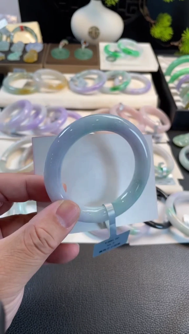 未镶嵌手镯翡翠十三 53.5圆条 有纹裂