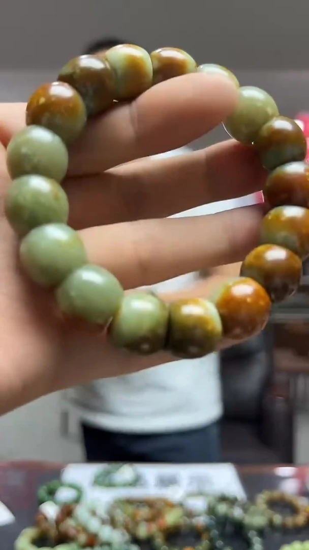 未镶嵌手链透闪石质玉多样性发货其中发一