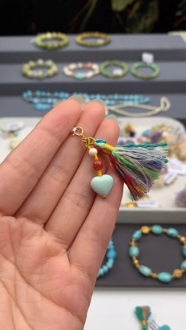 未镶嵌挂件南红玛瑙酷.R165