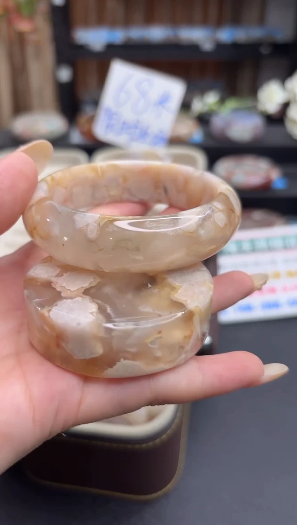 未镶嵌手镯石英质玉A270(58圈赠送镯心)