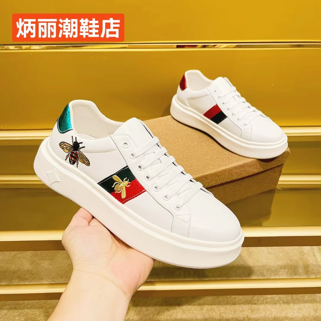 欧洲站潮流百搭厚底增高小白鞋男士夏季新款小蜜蜂潮鞋透气休闲鞋