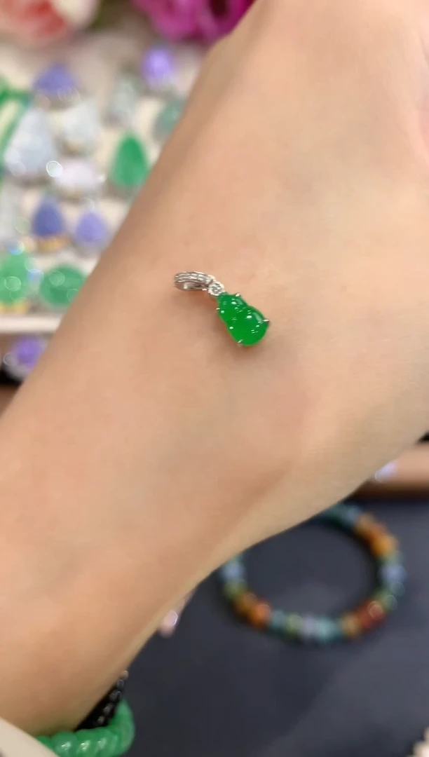 吊坠(不含链)18K金镶嵌翡翠a63