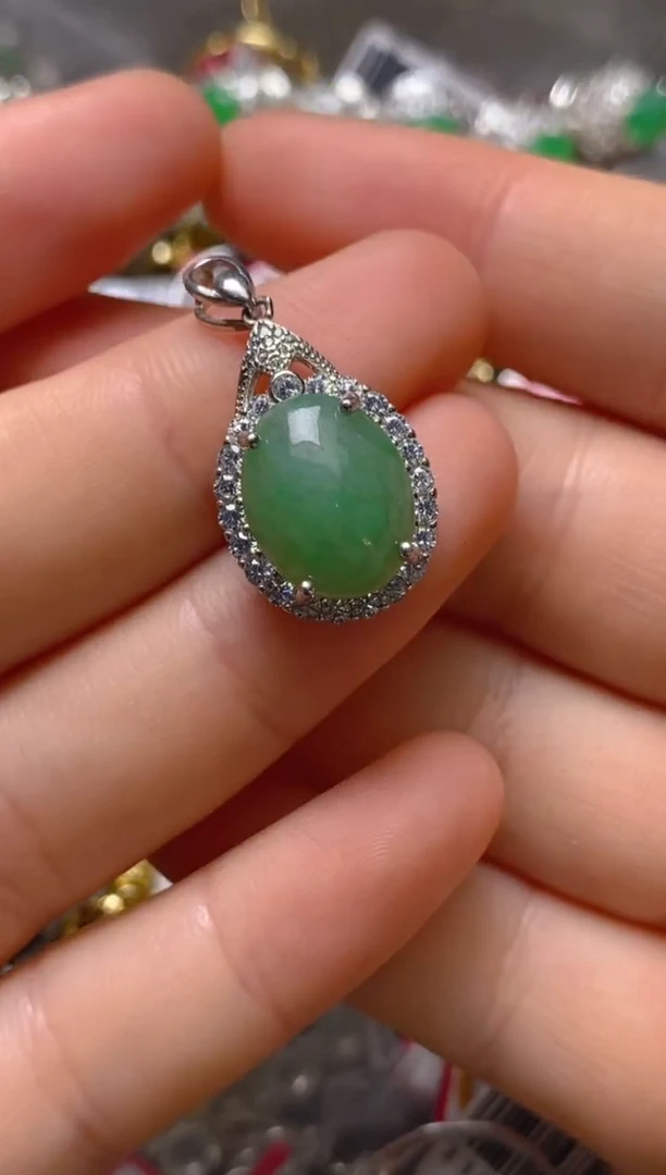 银S925镶嵌戒指翡翠百内无证书