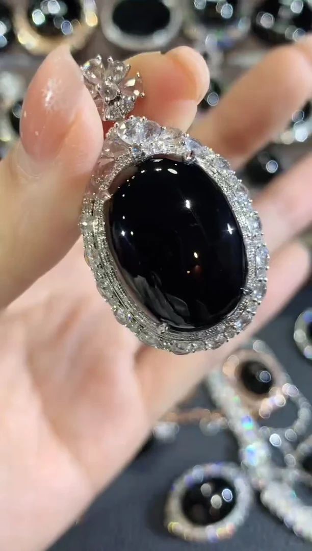 吊坠(不含链)18K金镶嵌翡翠熙*宝A17