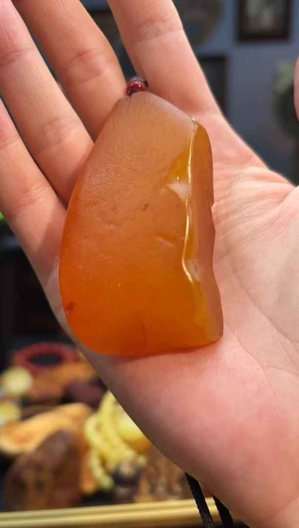 琥珀颈饰未镶嵌手把